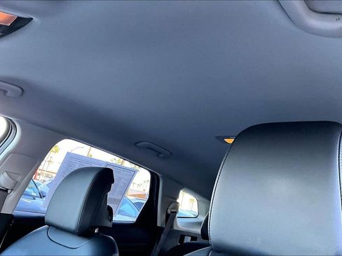 Used 2023 Kia Sportage EX image 12