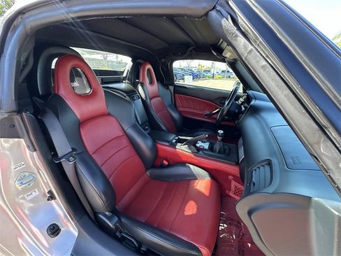 Used 2004 Honda S2000 image 35