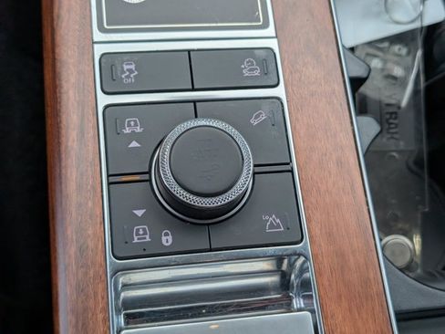 Used 2019 Land Rover Range Rover LWB SV Autobiography AWD/4WD image 32