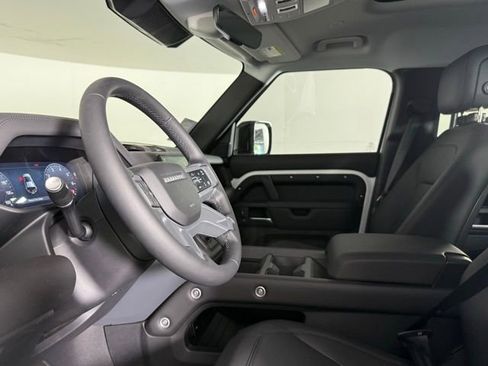 New 2026 Land Rover Defender 110 X-Dynamic SE AWD/4WD image 34