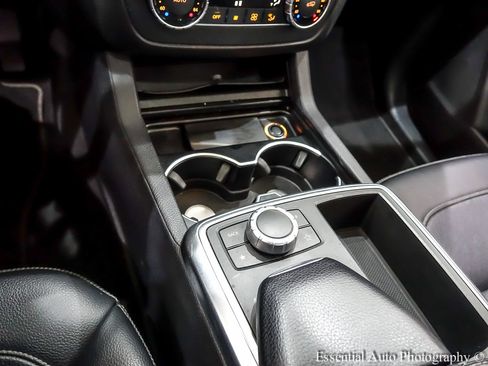 Used 2015 Mercedes-Benz ML 350 4MATIC image 24