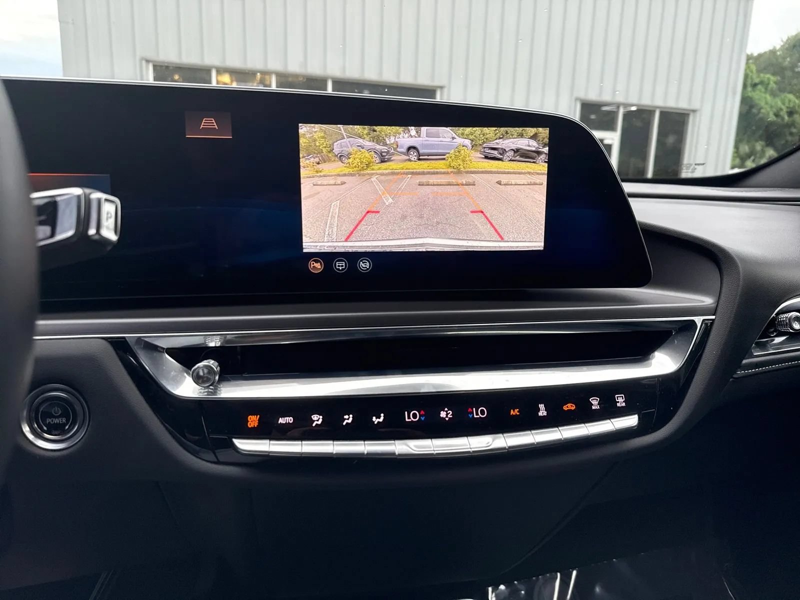 Used 2024 Cadillac Lyriq Tech RWD image 17