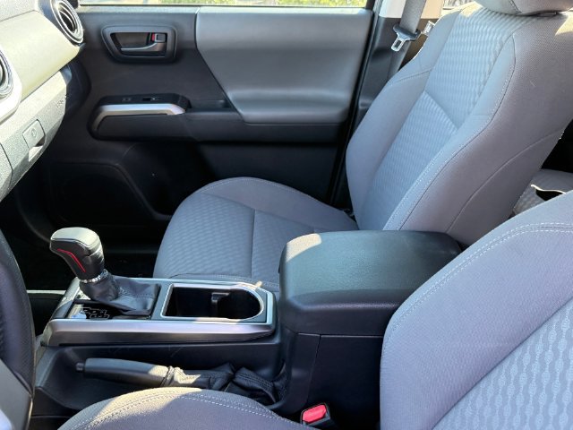 Used 2023 Toyota Tacoma SR5 w/ Technology Package AWD/4WD image 11