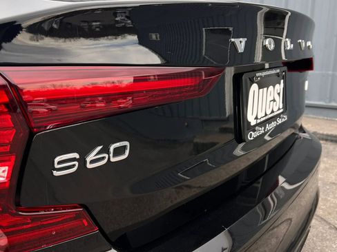 Used 2023 Volvo S60 T8 Plus image 9