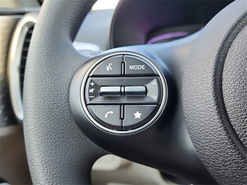 New 2025 Kia Soul LX w/ LX Technology Package image 24
