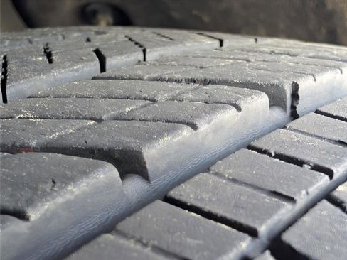 Used 2026 Kia Carnival SX w/ SX Dark Edition Package image 9