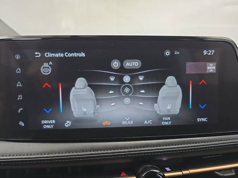 Used 2023 Nissan Ariya FWD image 31