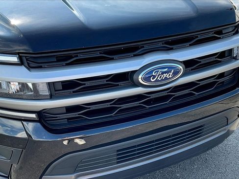 Used 2024 Ford Expedition XLT image 27