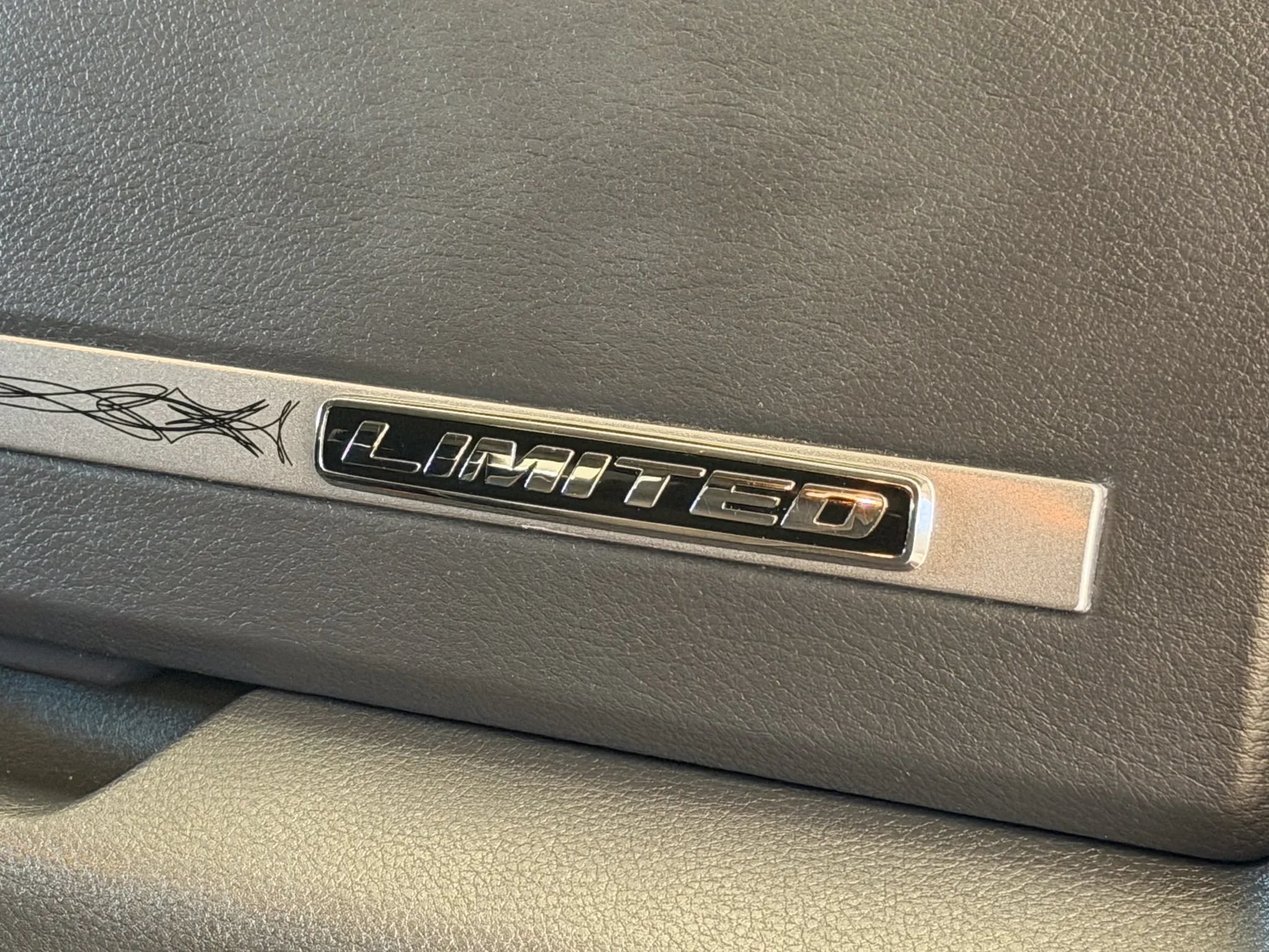 Used 2012 RAM 1500 Laramie Limited AWD/4WD image 27