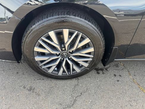 Used 2023 Nissan Altima 2.5 SV AWD/4WD image 17