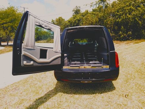 Used 2017 Cadillac XTS image 21