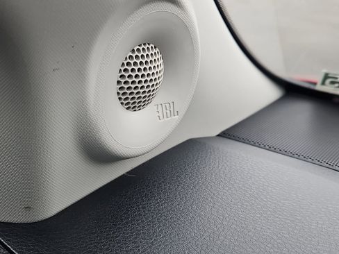 New 2026 Toyota Sienna XLE FWD image 14