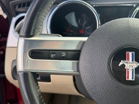 Used 2008 Ford Mustang Convertible image 18