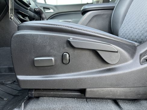 Used 2021 Chevrolet Colorado Z71 w/ Safety Package image 16