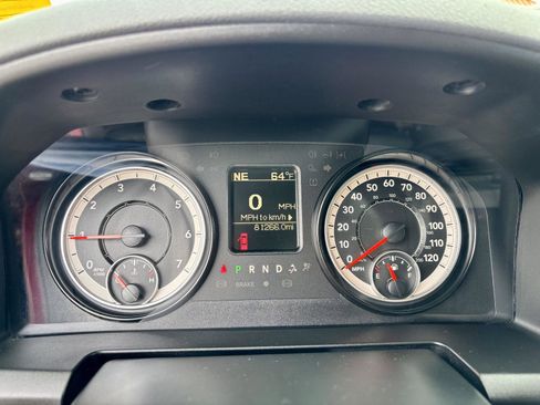 Used 2019 RAM 1500 Express w/ Express Value Package AWD/4WD image 29