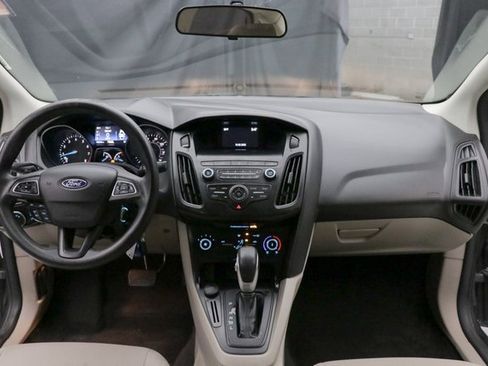 Used 2018 Ford Focus SE image 20