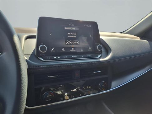 Used 2023 Nissan Rogue SV image 24