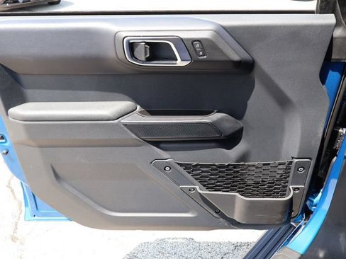 Used 2025 Ford Bronco Badlands AWD/4WD image 23