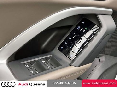 Used 2025 Audi Q5 Premium Plus w/ Premium Plus image 17