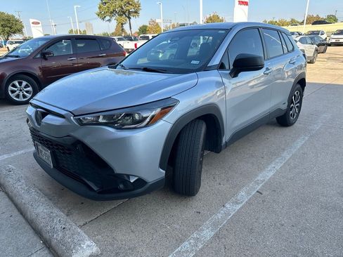 Used 2023 Toyota Corolla Cross AWD Hybrid image 1