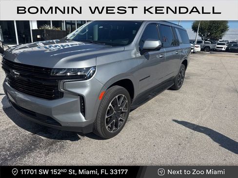 Used 2023 Chevrolet Suburban RST w/ Luxury Package image 1