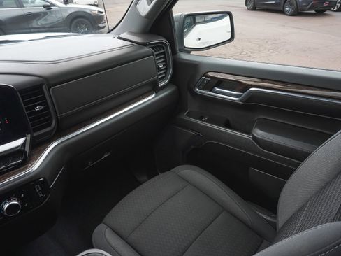 Used 2023 GMC Sierra 1500 Elevation w/ X31 Off-Road Package AWD/4WD image 42