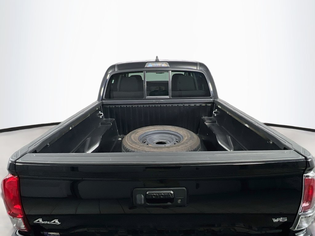Used 2021 Toyota Tacoma SR AWD/4WD image 24