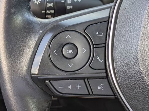 Used 2023 Toyota Corolla Cross XLE image 21