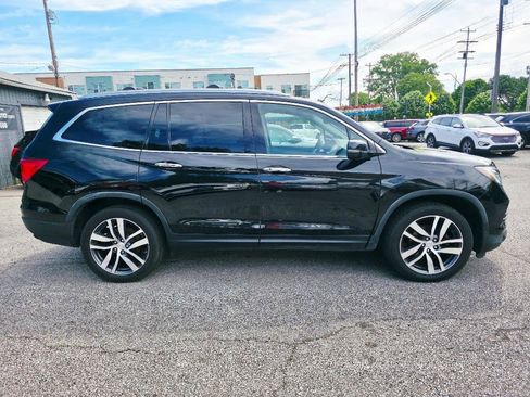 Used 2017 Honda Pilot Elite image 4