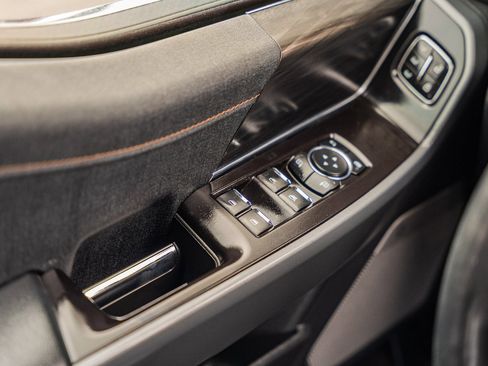 Used 2024 Ford F150 Lariat w/ FX4 Off-Road Package image 28