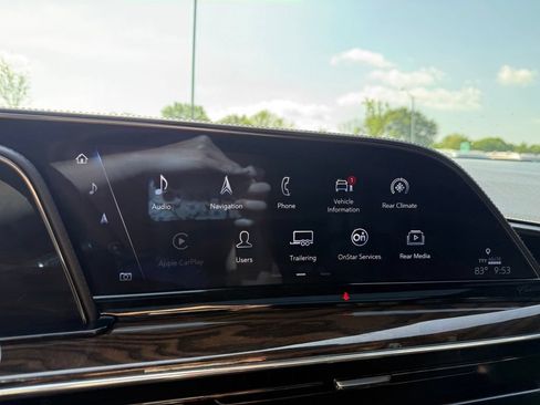 Used 2022 Cadillac Escalade Sport Platinum w/ LPO, ONYX Package AWD/4WD image 15