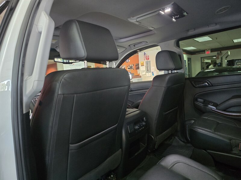 Used 2017 GMC Yukon SLT w/ Premium Edition AWD/4WD image 11