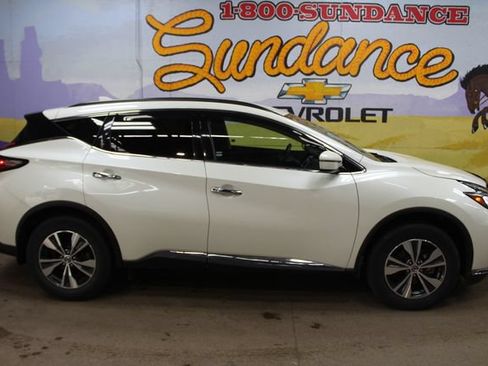Used 2021 Nissan Murano S FWD image 1