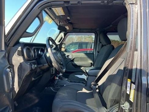 Used 2019 Jeep Wrangler Unlimited Sport S image 6