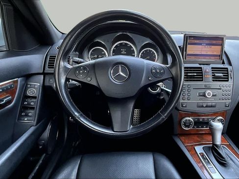 Used 2011 Mercedes-Benz C 300 4MATIC Sedan image 5