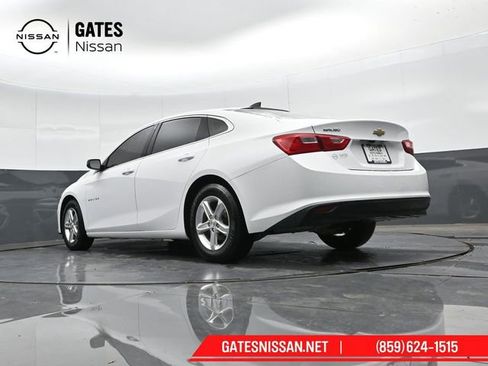 Used 2022 Chevrolet Malibu LS image 36