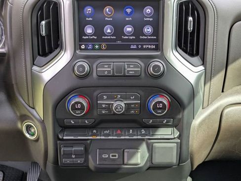 Used 2021 Chevrolet Silverado 1500 RST AWD/4WD image 17
