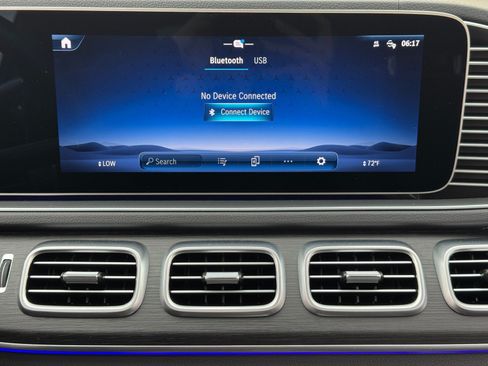 Used 2024 Mercedes-Benz GLS 450 4MATIC image 30