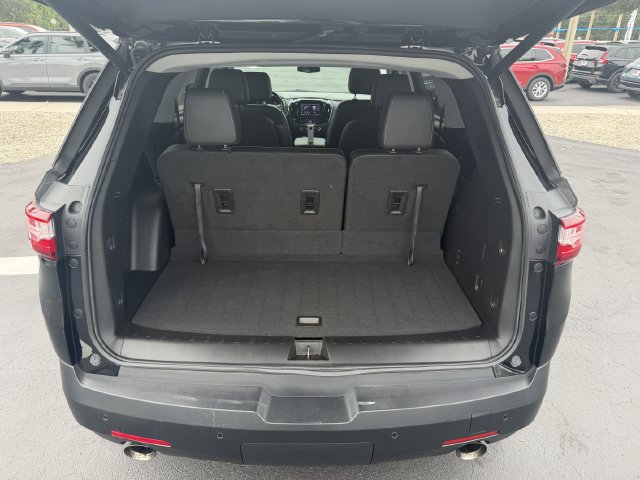 Used 2020 Chevrolet Traverse RS FWD image 13