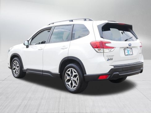 Used 2023 Subaru Forester Premium AWD/4WD image 5