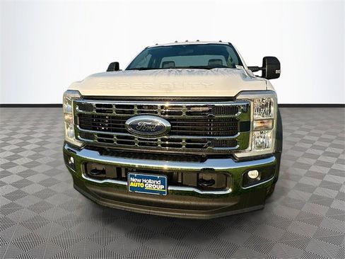 New 2025 Ford F550 4x4 Regular Cab Super Duty image 2