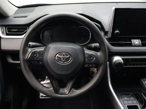 Used 2024 Toyota RAV4 LE FWD image 22