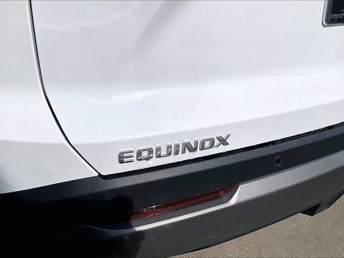 Used 2026 Chevrolet Equinox LT FWD image 6