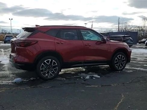 Certified 2025 Chevrolet Blazer RS image 8