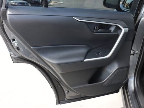 Used 2020 Toyota RAV4 LE w/ Carpet Mat Package FWD image 13