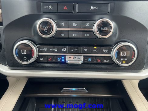 Used 2024 Ford Expedition Max Limited image 9