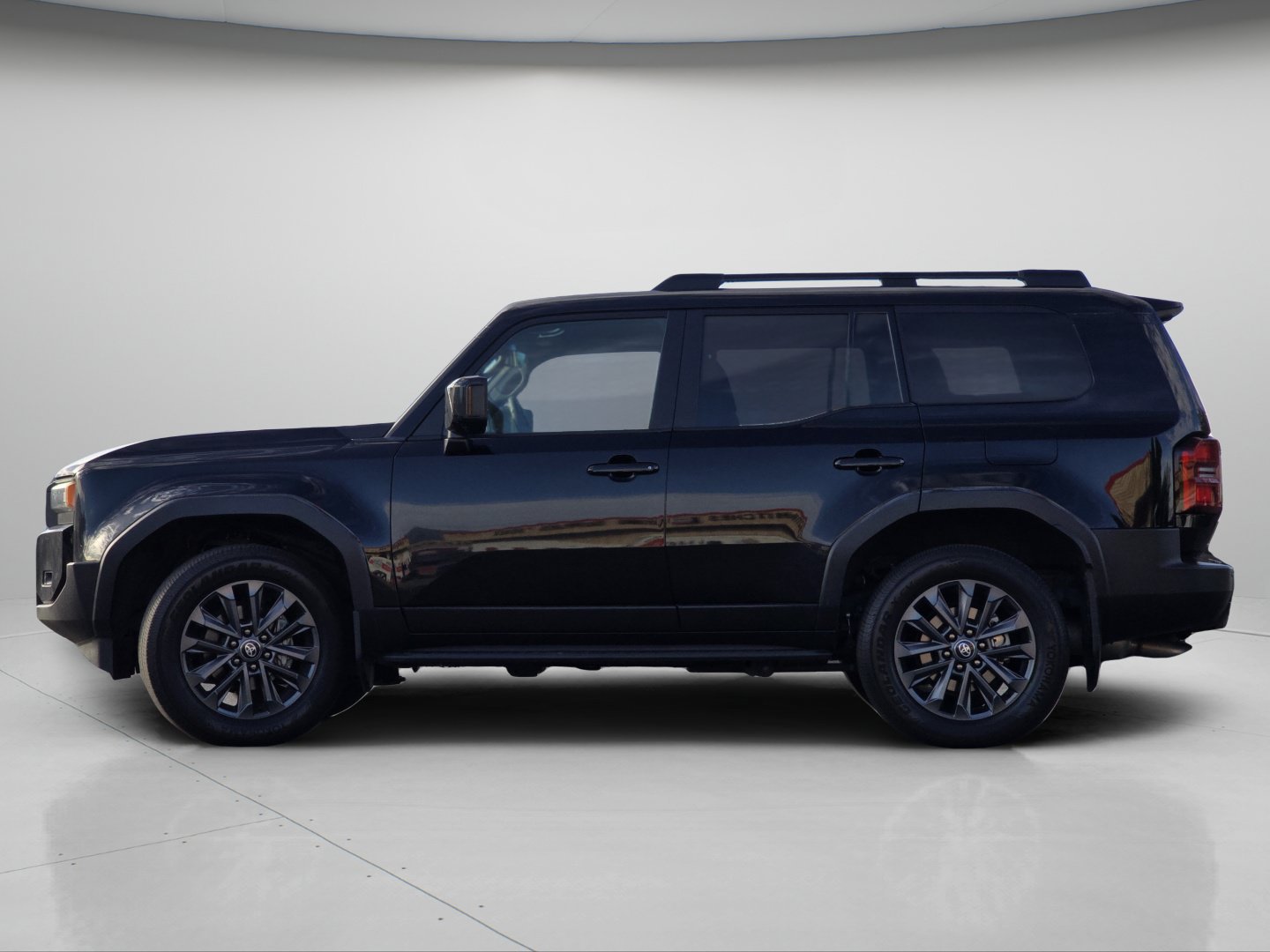 Used 2025 Toyota Land Cruiser AWD/4WD image 24