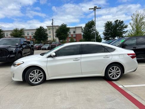 Used 2014 Toyota Avalon XLE FWD image 6
