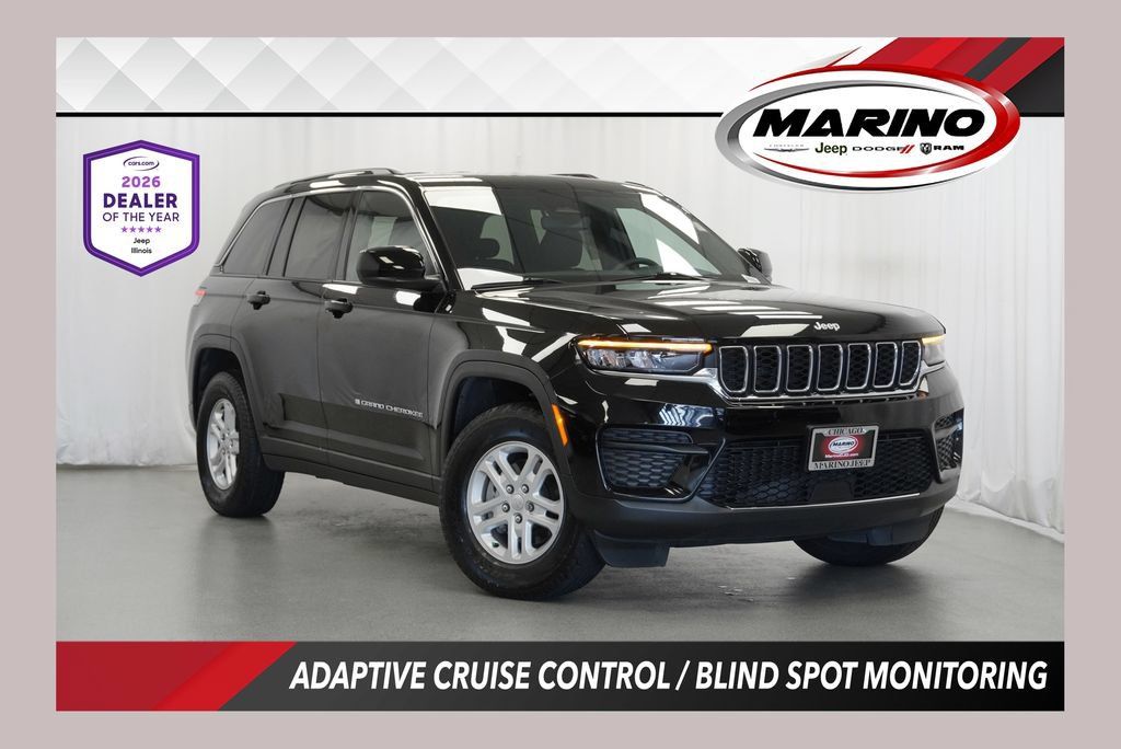 Certified 2024 Jeep Grand Cherokee Laredo AWD/4WD image 1