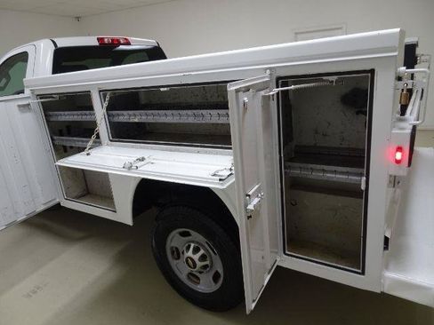 Used 2015 Chevrolet Silverado 2500 W/T RWD image 14